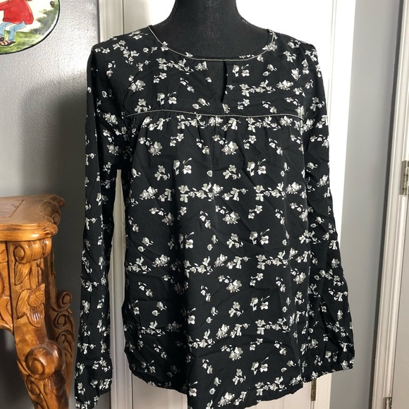 Simply Styled Black Floral Cut Out Long Sleeve Blouse - Picture 1 of 6